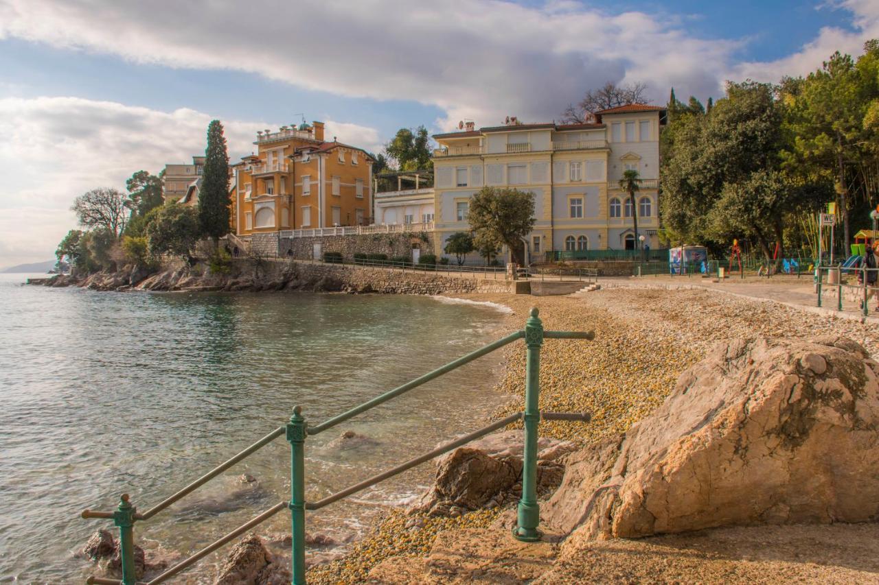 Apartments Anita Near Opatija With Private Parking Матулі Екстер'єр фото