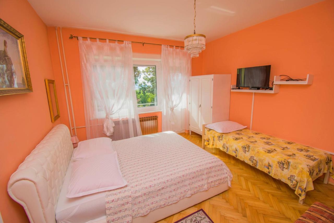 Apartments Anita Near Opatija With Private Parking Матулі Екстер'єр фото