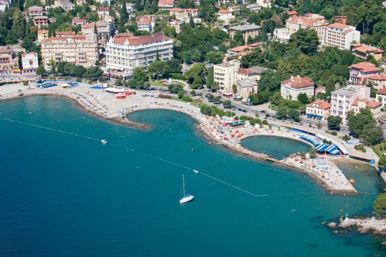 Apartments Anita Near Opatija With Private Parking Матулі Екстер'єр фото